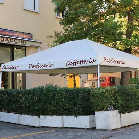Paradiso24 Forlì Exterior foto